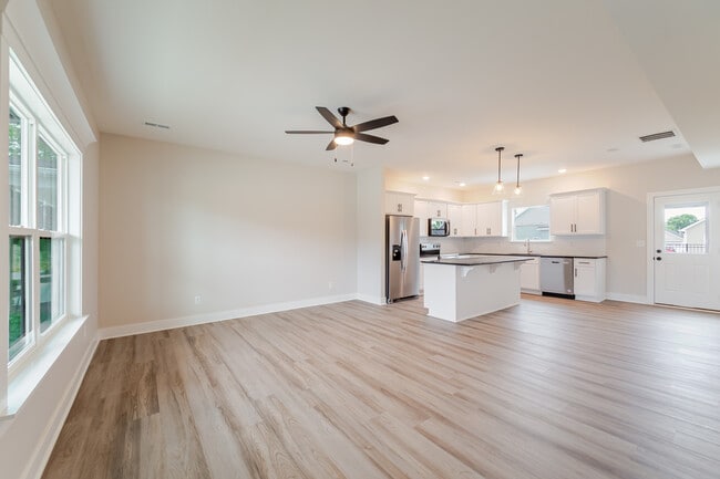 Building Photo - 3505 Arbor Crossing Way