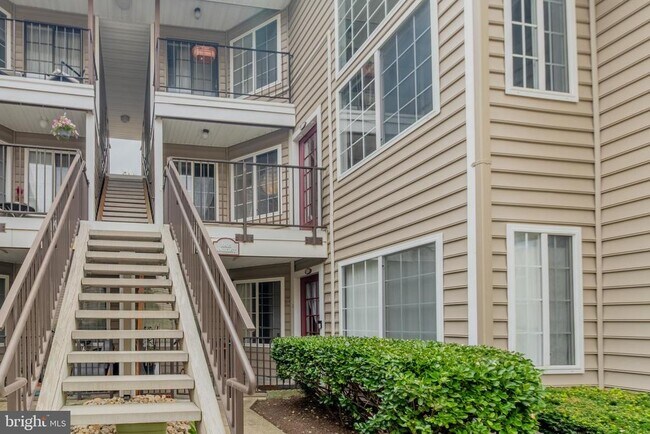 Foto del edificio - 10815 Amherst Ave