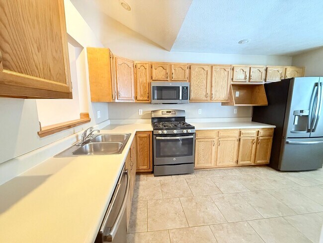 Foto del edificio - Beautiful Home in East Bloomington!