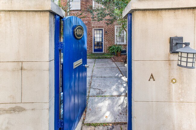 Foto del edificio - 418 E Taylor St