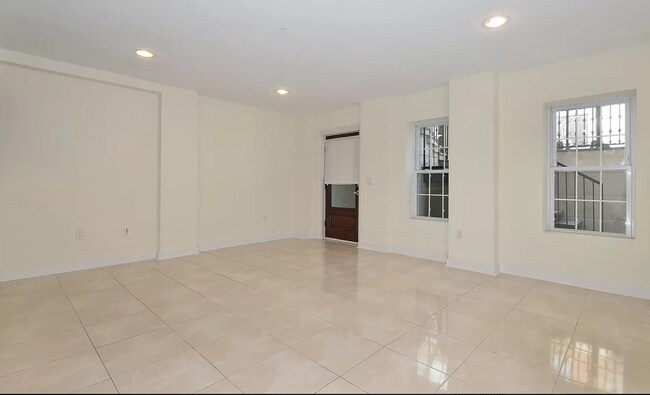 Living Room - 102 Tidewater St