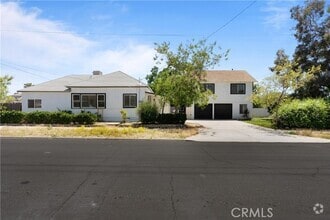 Building Photo - 421 W Sun Ave