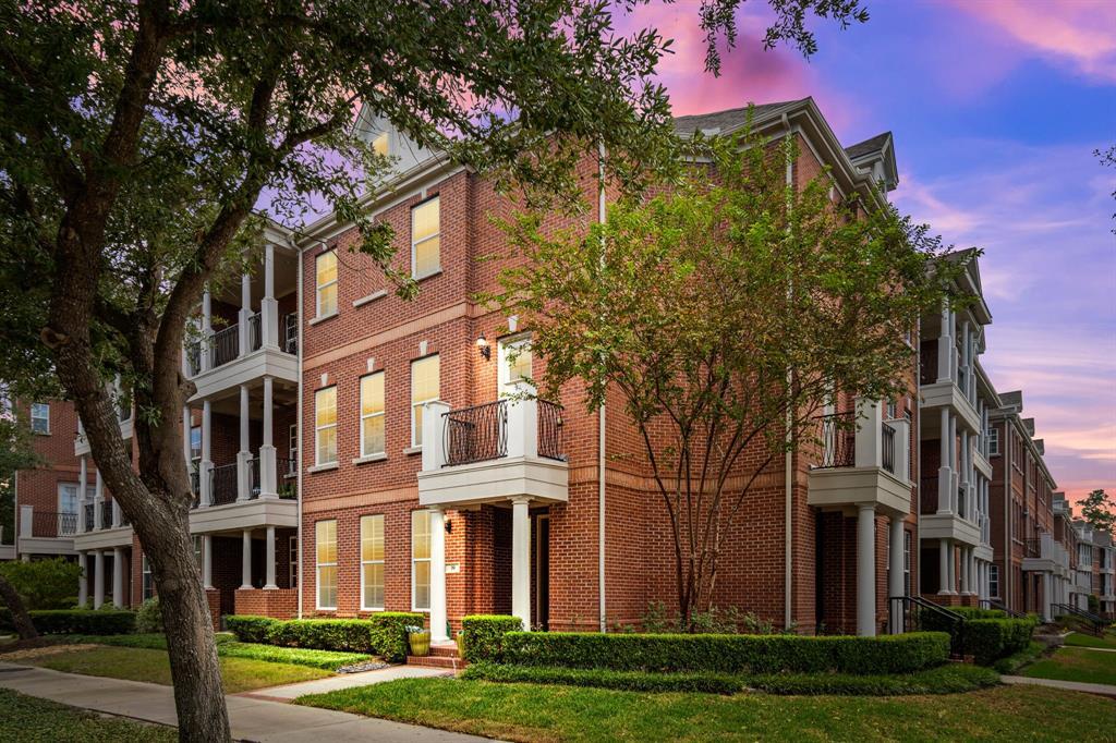 39 History Row, The Woodlands, TX 77380 Condo for Rent in The