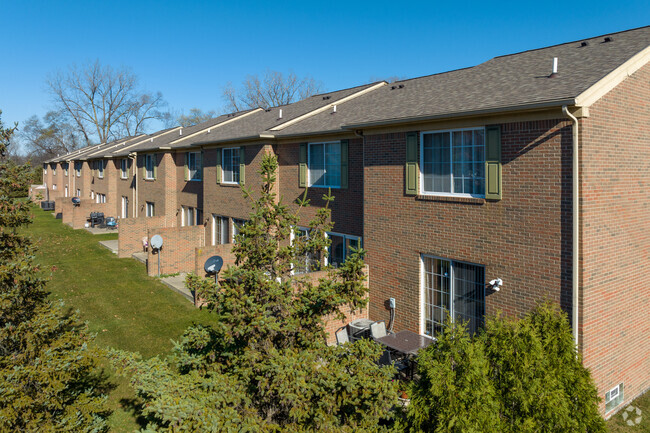 Building Photo - Newport Park Condos