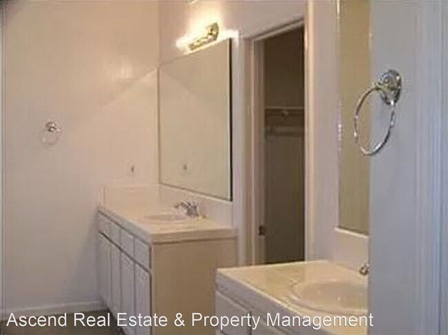 Foto del edificio - 5 br, 3 bath House - 11412 Sangrado Dr
