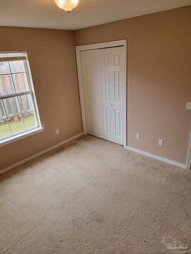 Foto del edificio - 1135 Halyard Pl