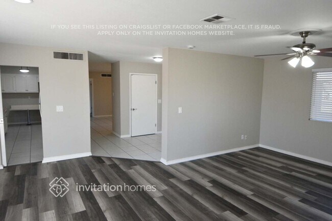 Building Photo - 3401 W Belmont Ave