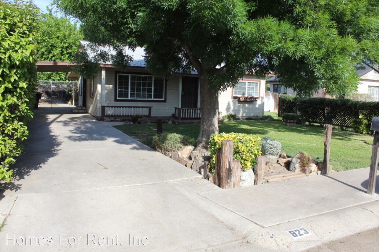 3 br, 1 bath House 823 N. Division St House Rental in Porterville