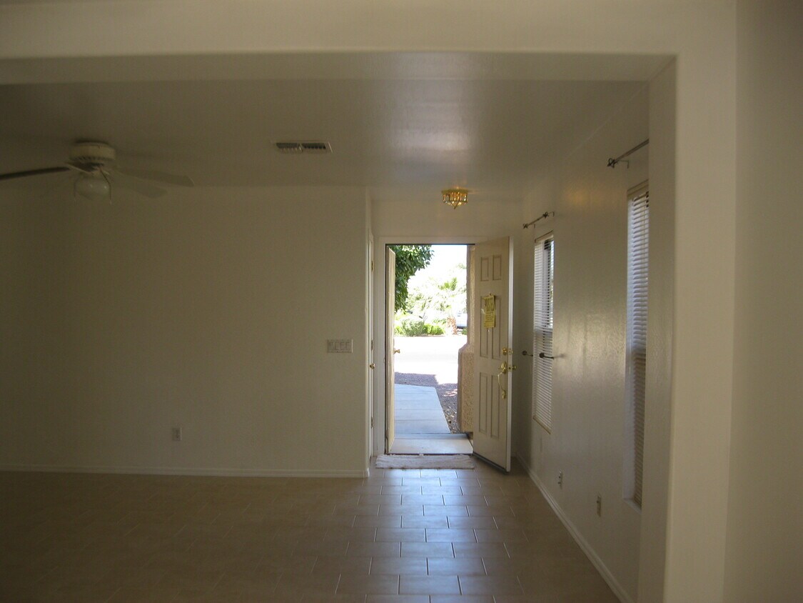 13305 N 124th Ave, El Mirage, AZ 85335 House for Rent in El Mirage