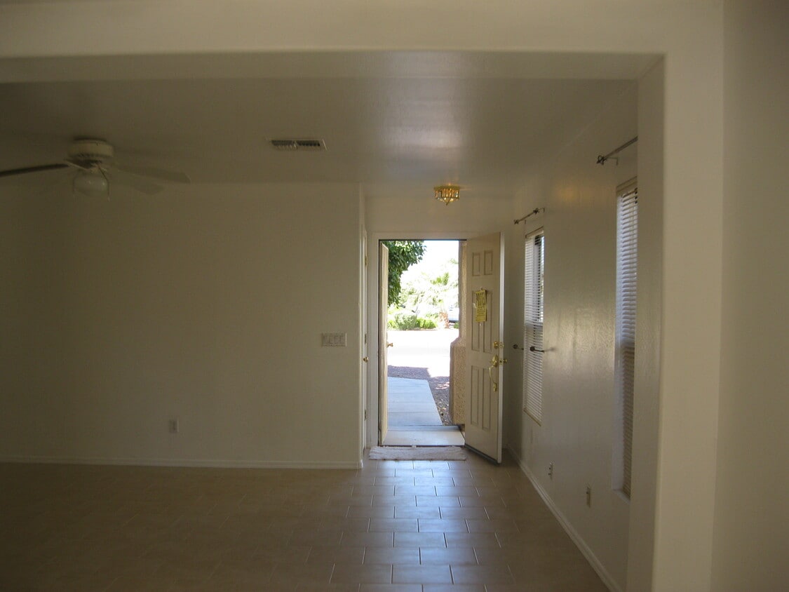 13305 N 124th Ave, El Mirage, AZ 85335 House for Rent in El Mirage