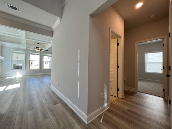 Building Photo - 1834 Westfall Lndg