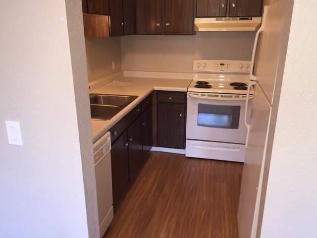 1 hab. - cocina - Indian Hills Apartments