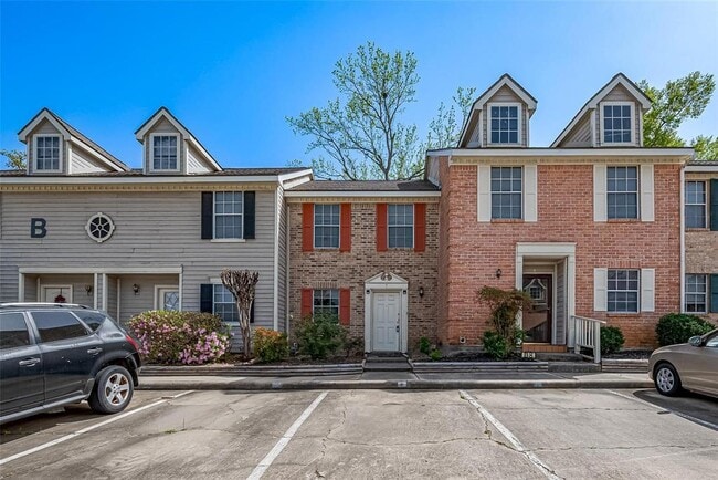 Building Photo - 2030 Plantation Dr
