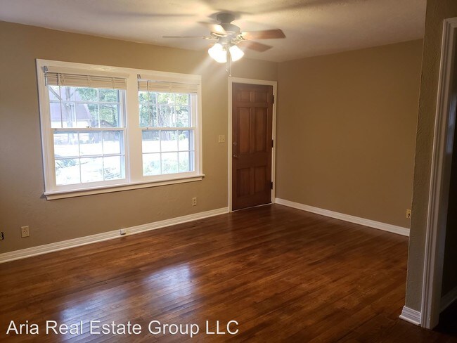 Foto del edificio - 700 E Brooks St