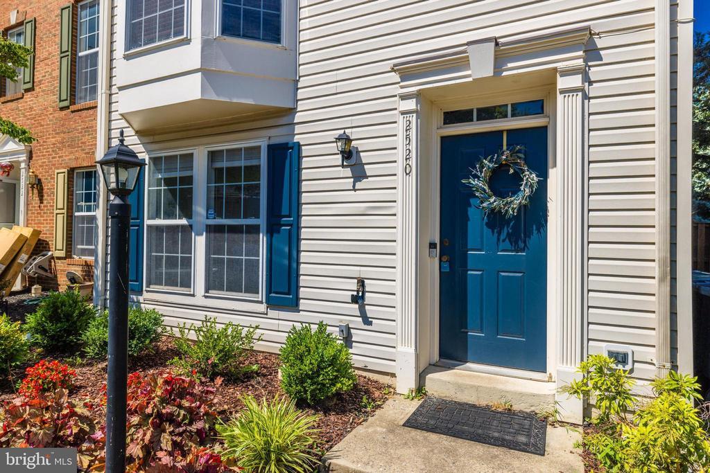 Foto principal - 2520 Banshire Dr