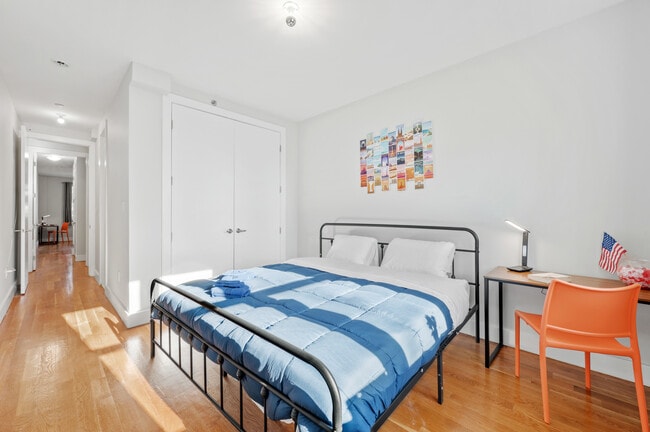 Photo - 26A Scholes St Apartments