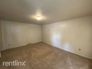 Building Photo - 2 br, 1 bath  - 613 W North St