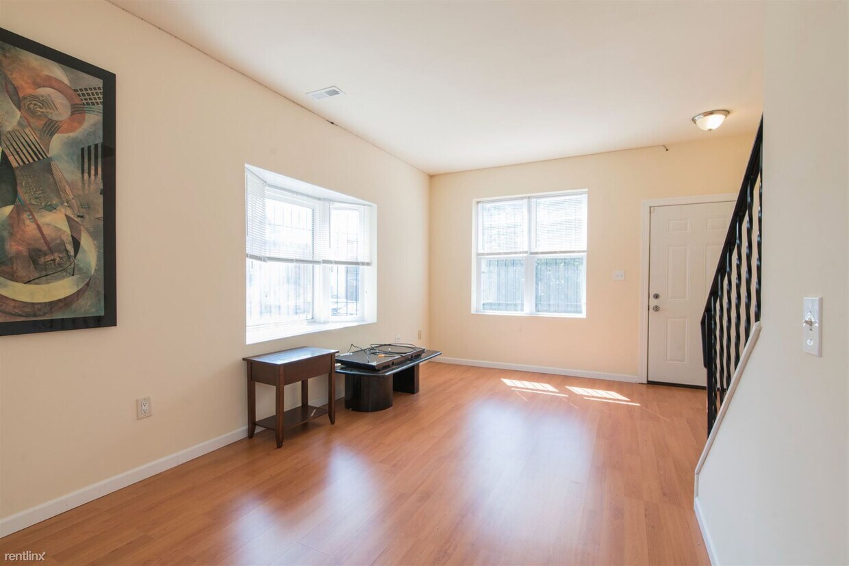 Primary Photo - 4 br, 2 bath House - 1507 N BOUVIER ST Unit 2