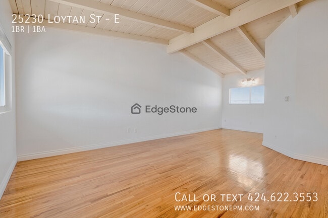 Building Photo - 25230 Loytan St