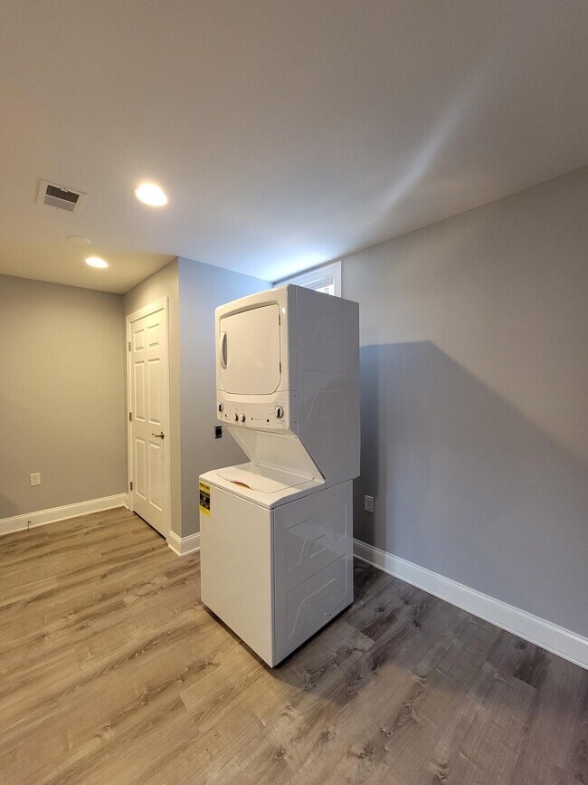 Foto del edificio - 7812 Stanley Ln