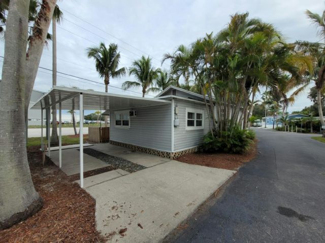 Building Photo - 255 N Tamiami Trail