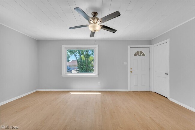 Foto del edificio - 23295 Williams Ave