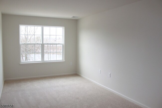 Foto del edificio - 506 Waterview Ct
