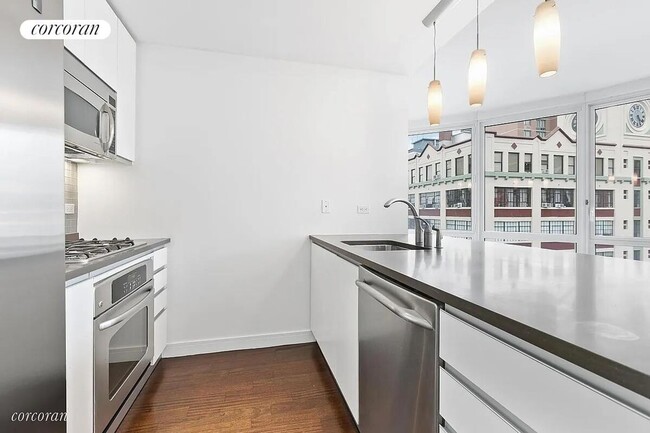 Foto del edificio - 306 Gold St