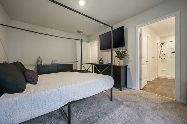 Foto del edificio - 193 Currant Cir