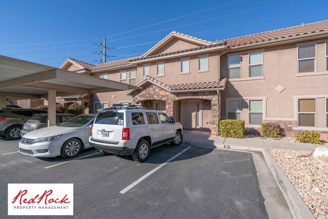 Foto del edificio - Beautiful 3 bedroom, 2.5 bathroom Townhome...