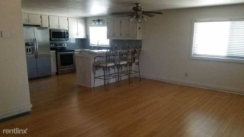 Primary Photo - 1 br, 1 bath House - 1330 W 11th Ave