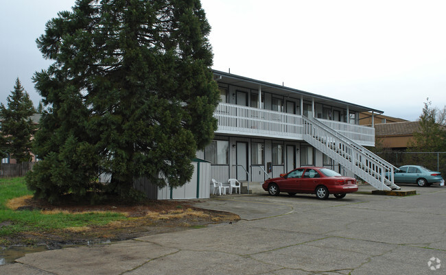 Foto del edificio - Bettis Apartments