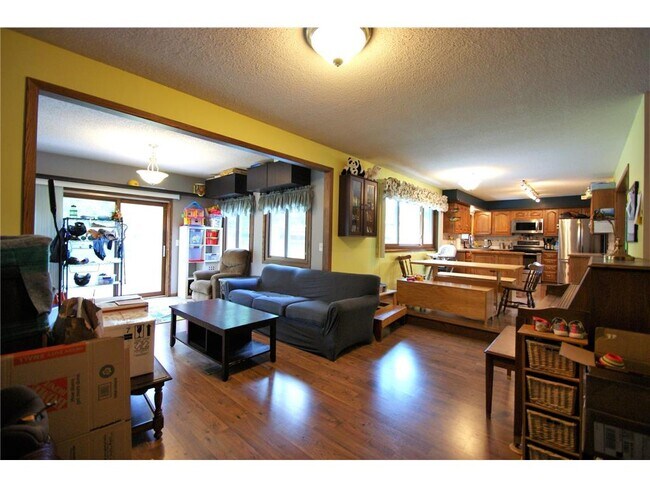 Foto del edificio - 7415 Ideal Ave S