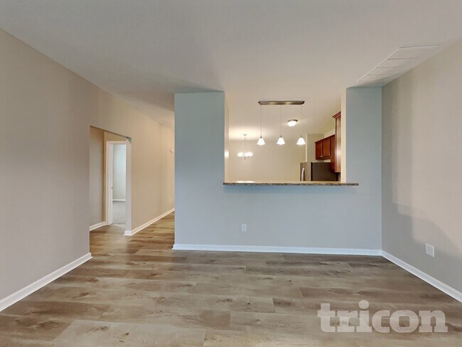 Foto del edificio - 10726 Crane Dr