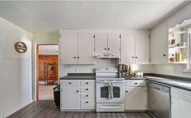 Foto del edificio - 6222 Milford Harrington Hwy