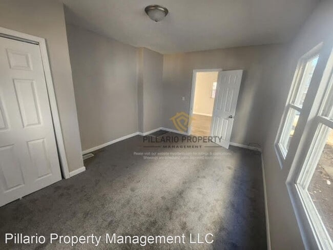 Foto del edificio - 3 br, 1.5 bath House - 645 N Oxford St.
