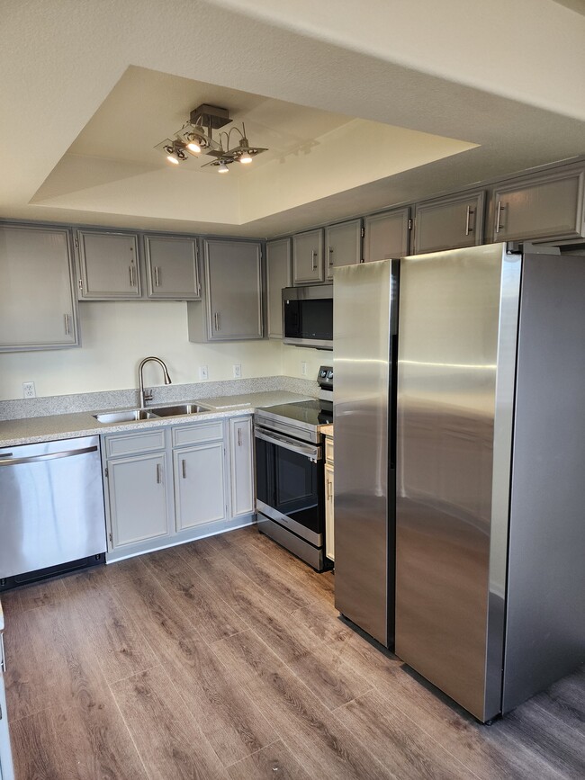 Building Photo - 2233 James Bilbray Dr