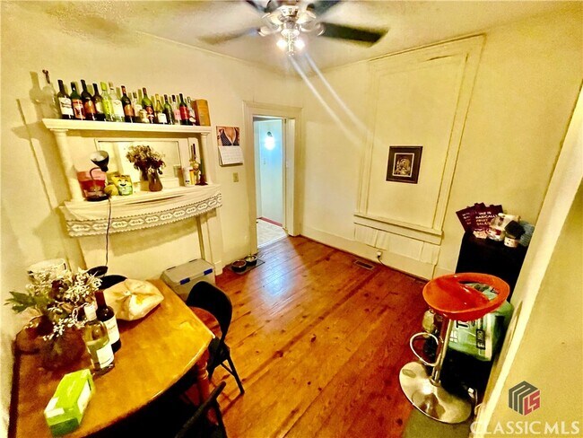 Foto del edificio - 895 Oconee St