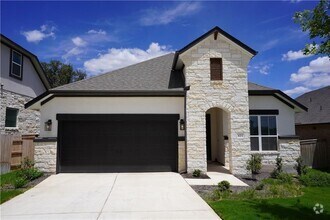Building Photo - 621 Pinnacle View Dr