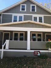 Building Photo - 2567 Indianola Ave