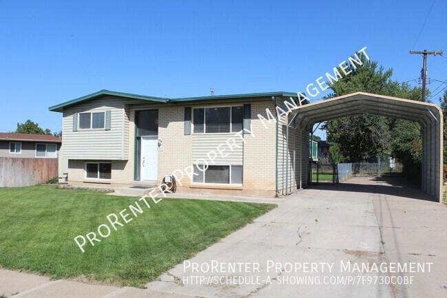 Foto del edificio - Great 5 Bed, 2 Bath Layton Home