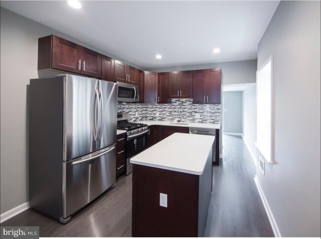 Foto del edificio - 2220 Ellsworth St