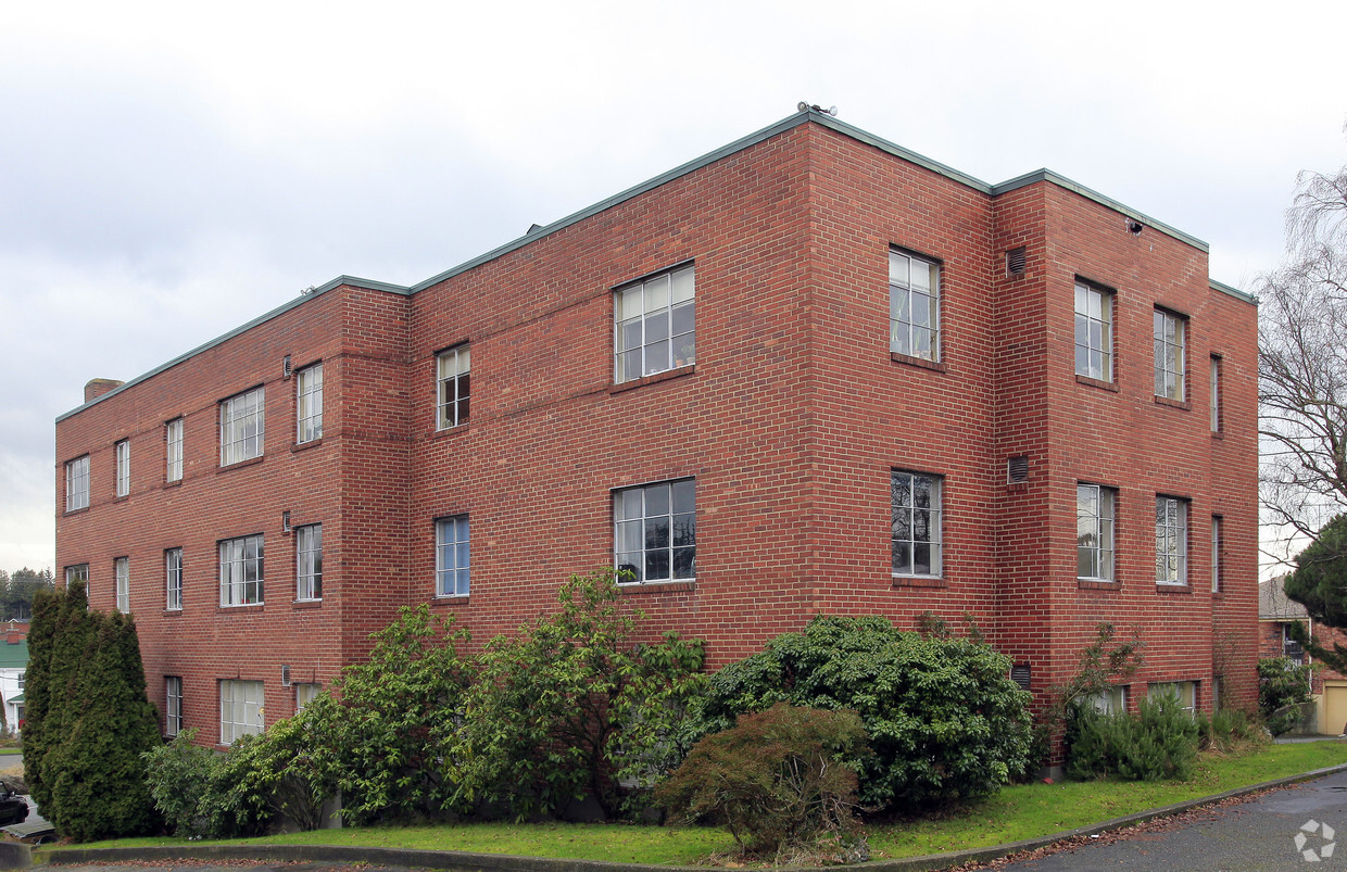 Building Photo - Greenlake Manor Apartments