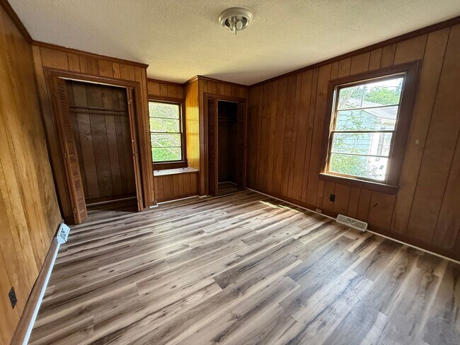 Foto del edificio - 1107 Woodrow St S