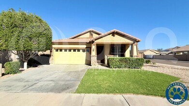 Building Photo - 17026 W Mohave St