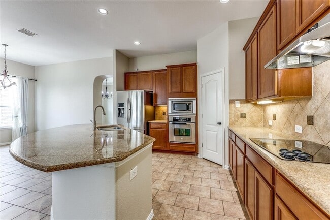 Foto del edificio - 14625 Riverside Dr
