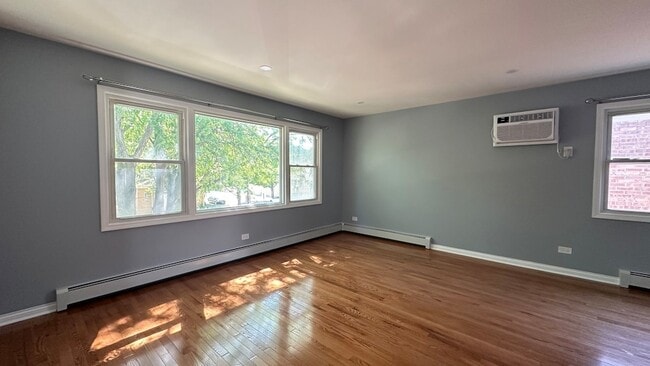 Building Photo - 5404 N Central Ave