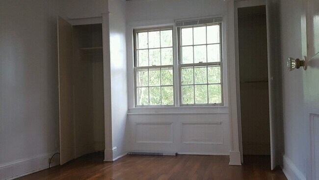 Foto del edificio - 527 Poplar St