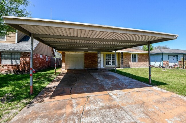 Building Photo - 515 Westside Ct