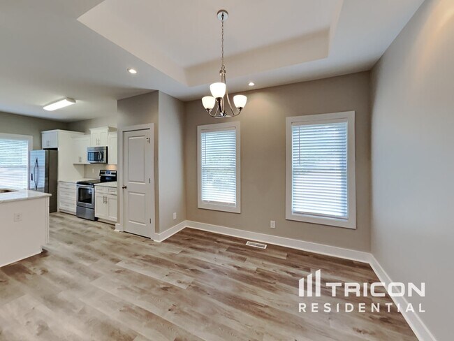 Building Photo - 1765 Bridgecrest Dr